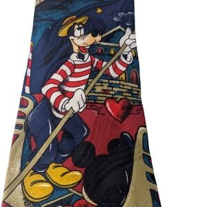 Disney Goofy Graphic Silk Tie Hearts